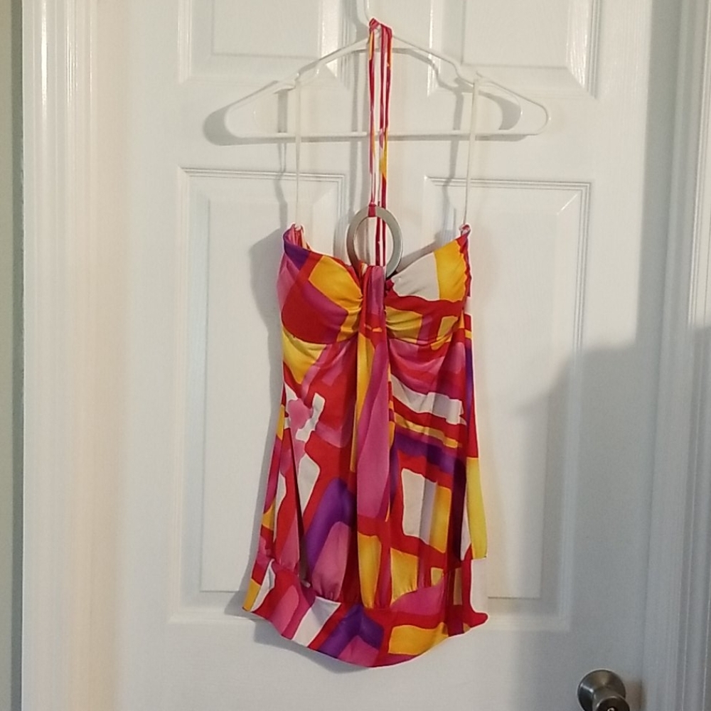 Halter top.